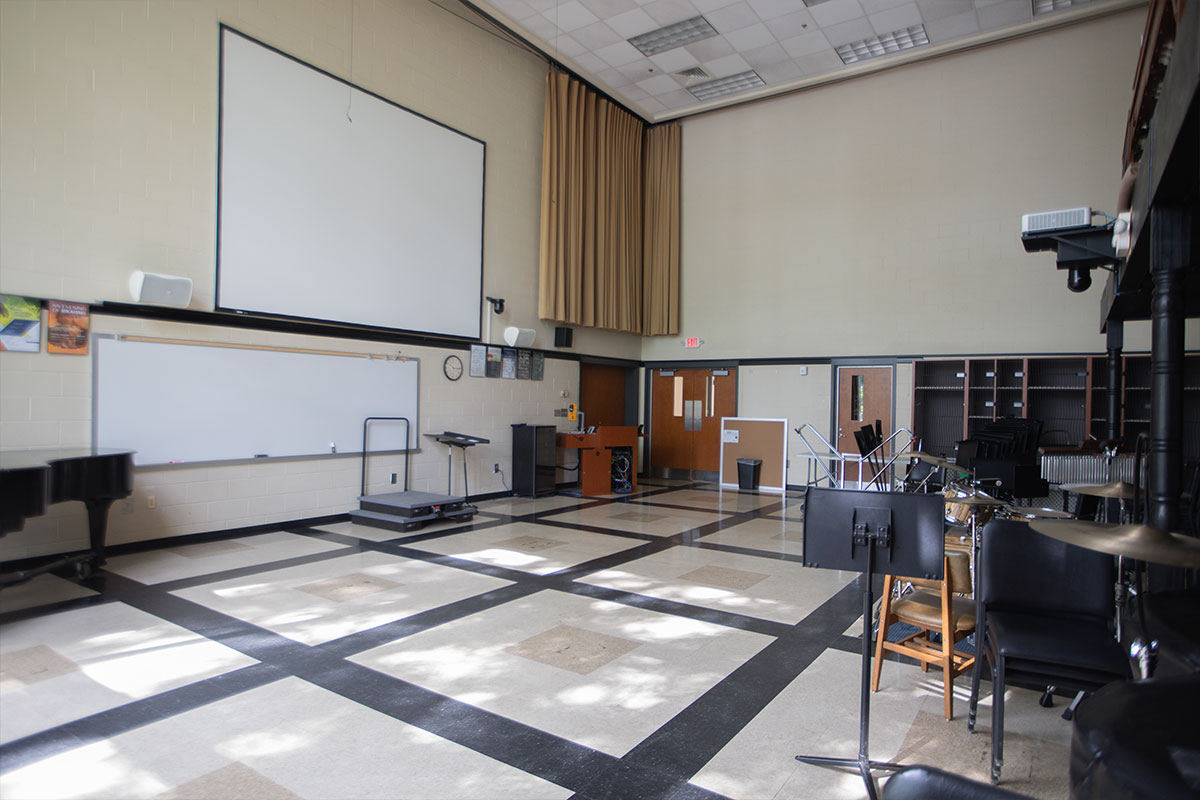 Carnes Hall music room